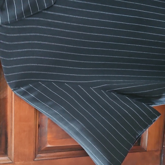 Vintage Black Pinstripe Half Button Up Cropped Length Top, Sz 11 - Picture 3 of 6